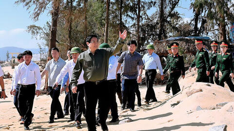Thủ tướng Chính phủ Phạm Minh Chính kiểm tra tình hình thiệt hại và công tác khắc phục hậu quả do bão số 13 tại xã Đề Gi